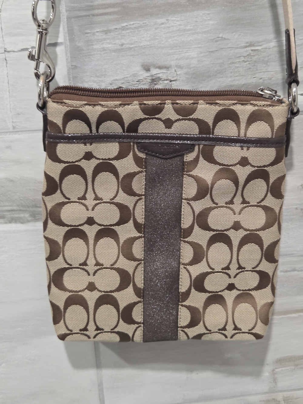 Coach Signature Stripe Canvas Swingpack Crossbody Bag – Khaki/Brown